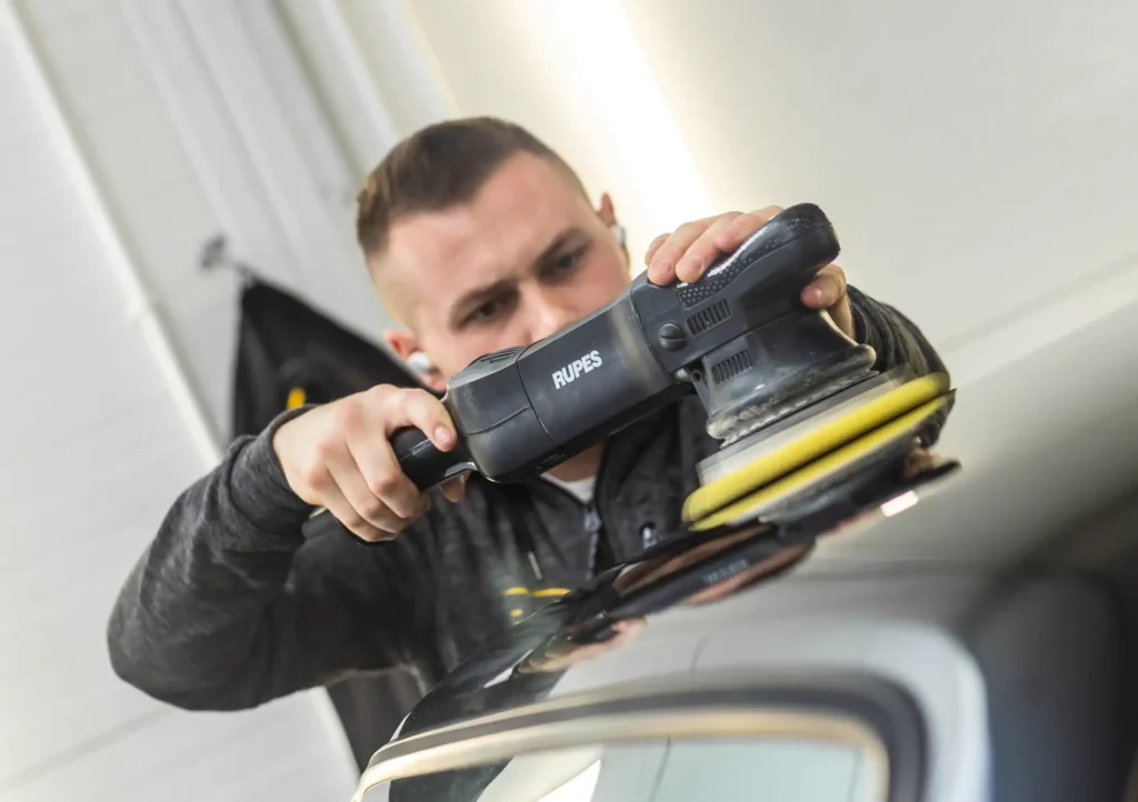 Carich-Korekta lakieru_3 svg+xml;charset=utf