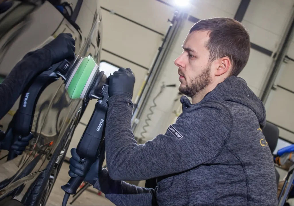 Carich-Korekta lakieru_5 svg+xml;charset=utf