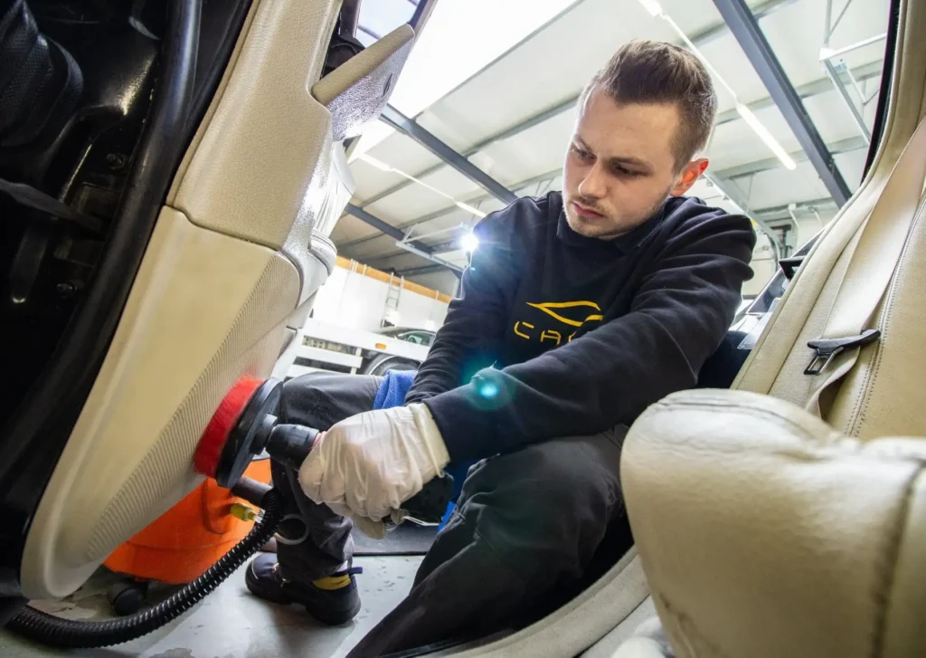 Carich-detailing_5 svg+xml;charset=utf